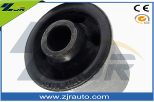 48702-26051 Auto Spare Parts Toyota Suspension Arm Engine Rubber Bushing for Toyota Hiace 89-04 TAB-307