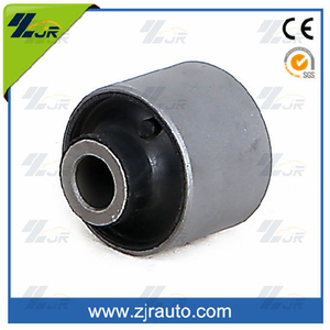 Auto Spare Parts Rubber Suspension Bushing for 52364-S5a-004