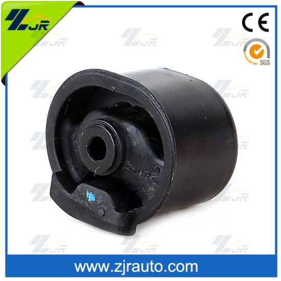 Auto Spare Parts Toyota Rubber Engine Mount for 12372-22060
